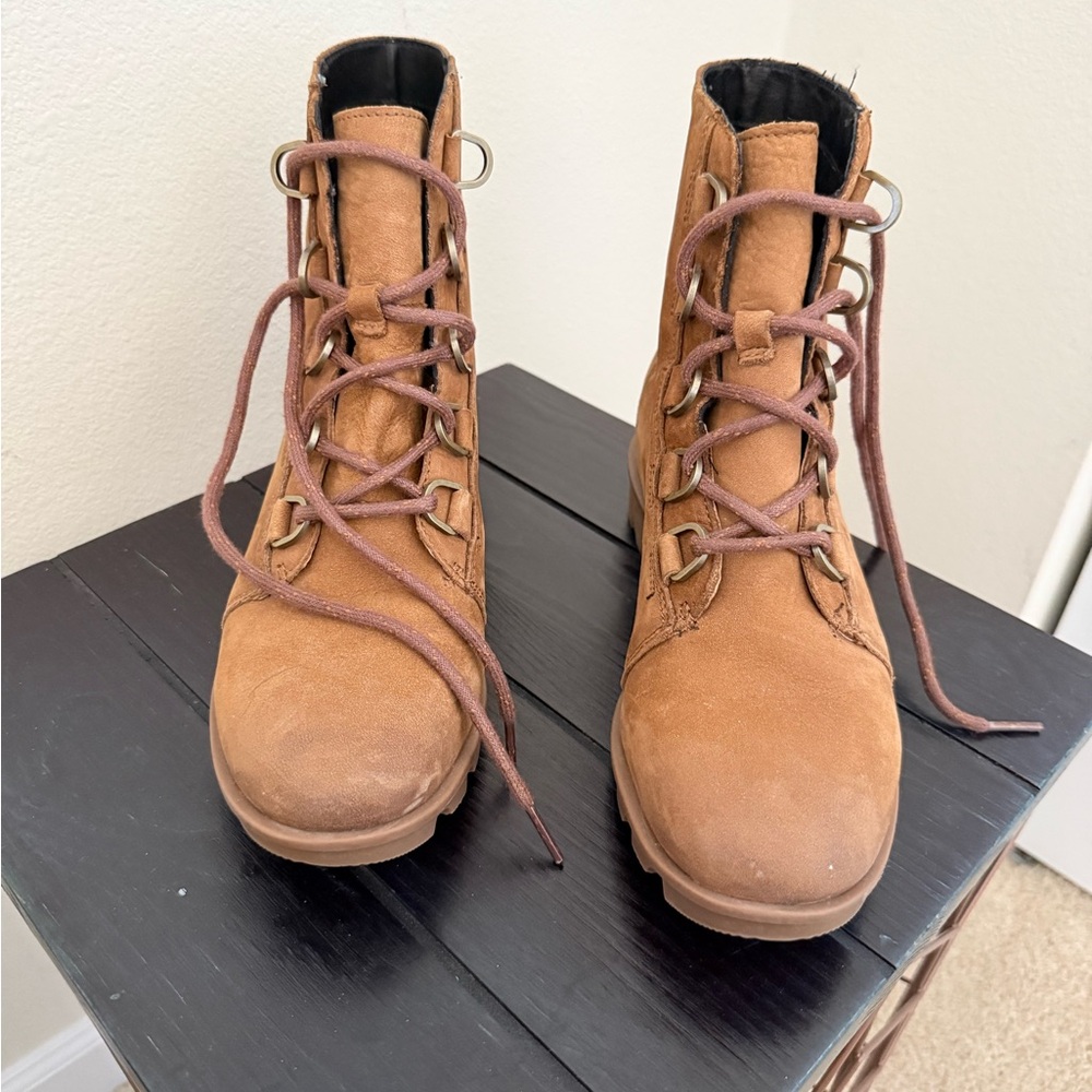 Sorel Tan Leather Boots